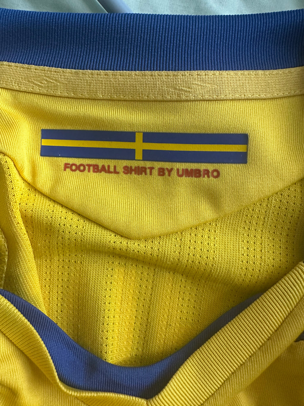Sweden 2008 Home 'Zlatan Ibrahimovic' Jersey (XL)