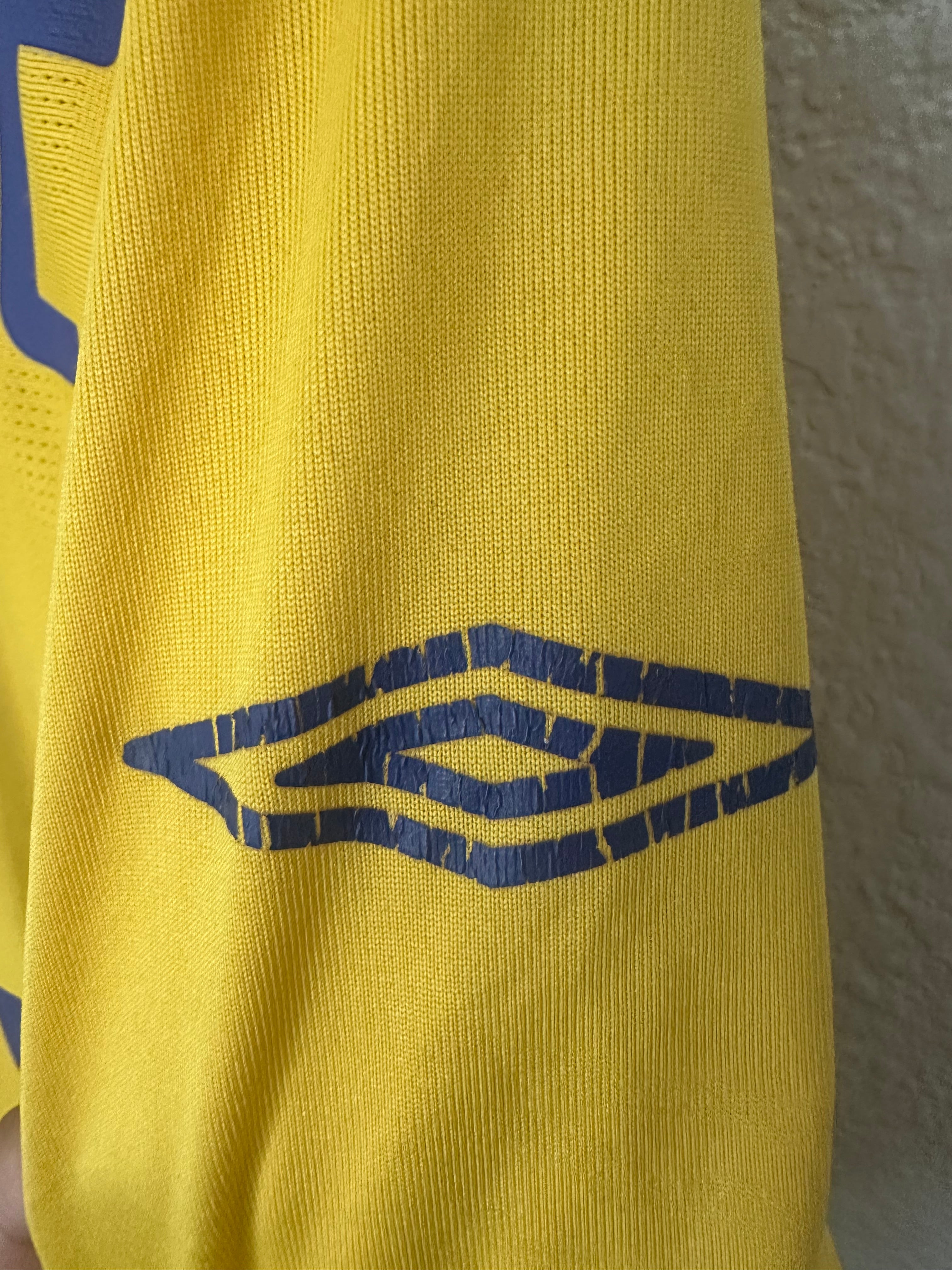 Sweden 2008 Home 'Zlatan Ibrahimovic' Jersey (XL)
