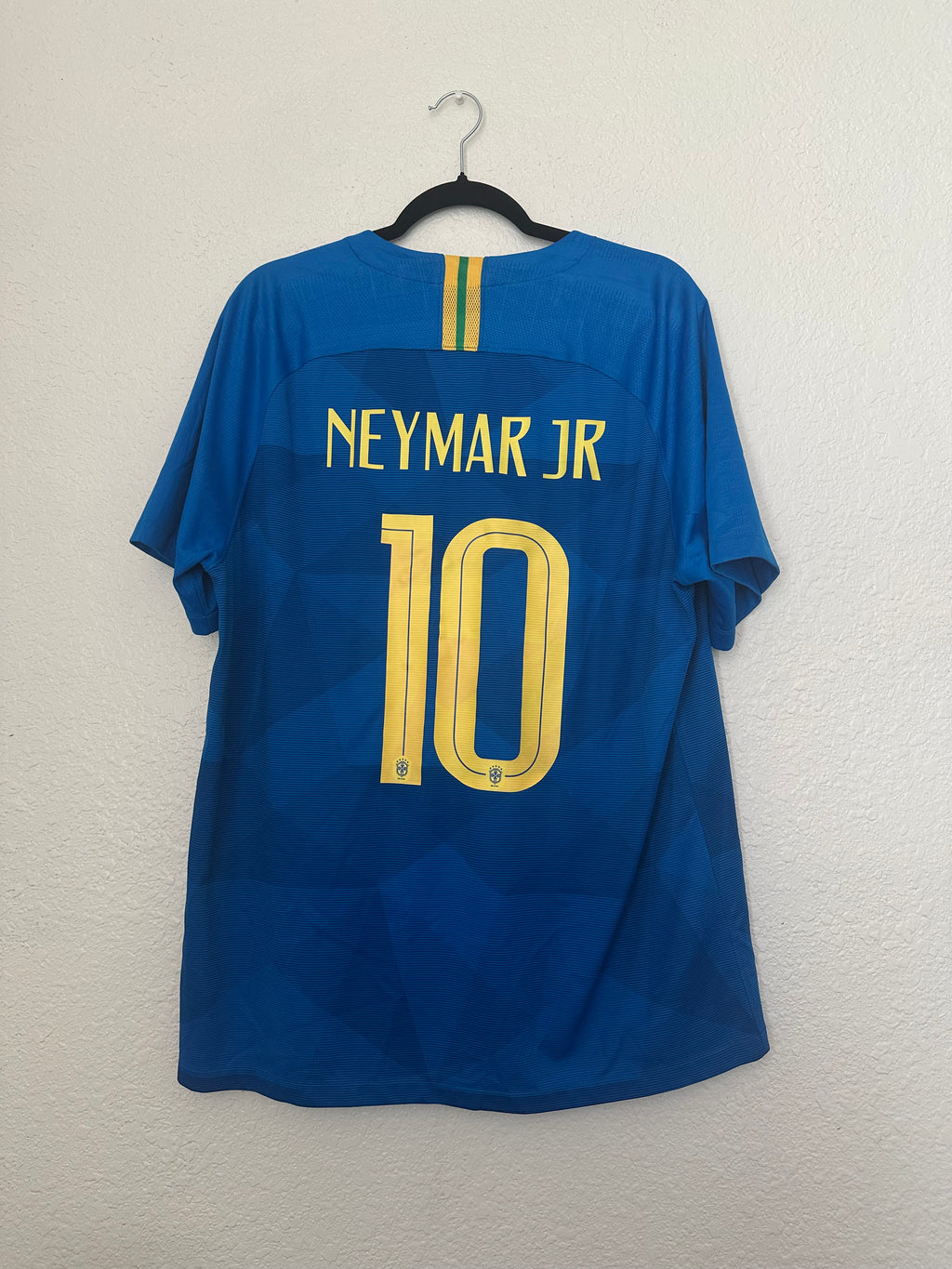 Brazil 2018 Away 'Neymar Jr' Jersey (XL)